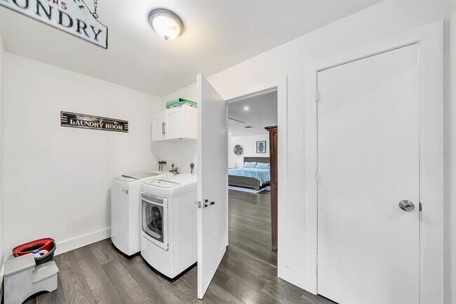 Building Photo - 10962 57th Pl S