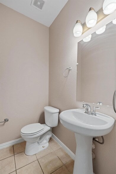 Building Photo - 1609 Hidden Springs Path