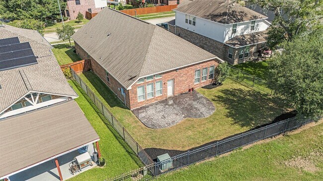 Building Photo - 2502 Bay Hill Dr