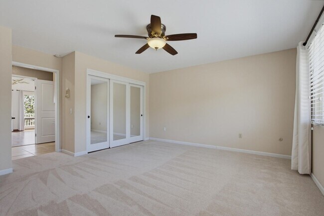 Building Photo - 2039 Lemon Ave