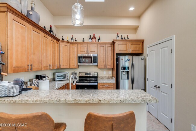 Building Photo - 1105 Lombard Way