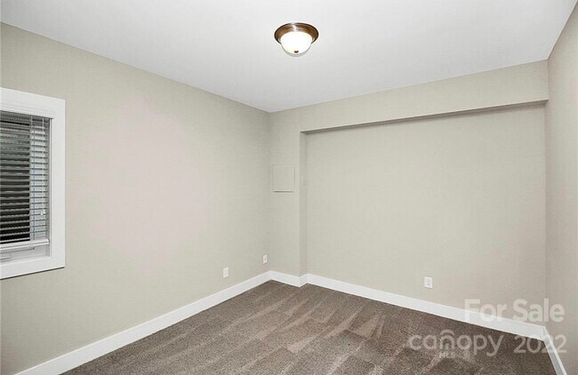 Building Photo - 109 Mint Ave