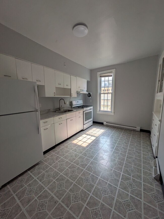 Building Photo - 725 Chartiers St