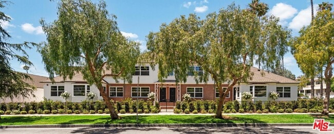 Building Photo - 827 Idaho Ave