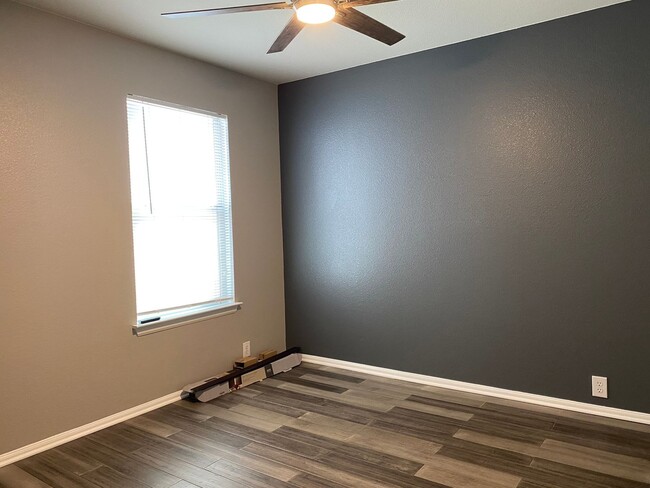 Building Photo - 1911 Wormack Way