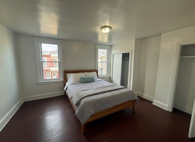 Building Photo - 1756 W Juniata-