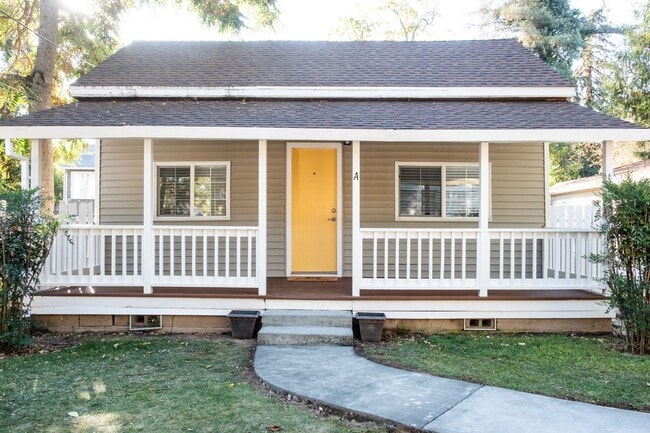 Primary Photo - 150 S Lincoln St