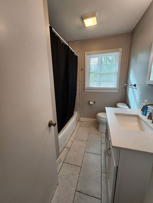 Building Photo - 7547 Decatur Dr