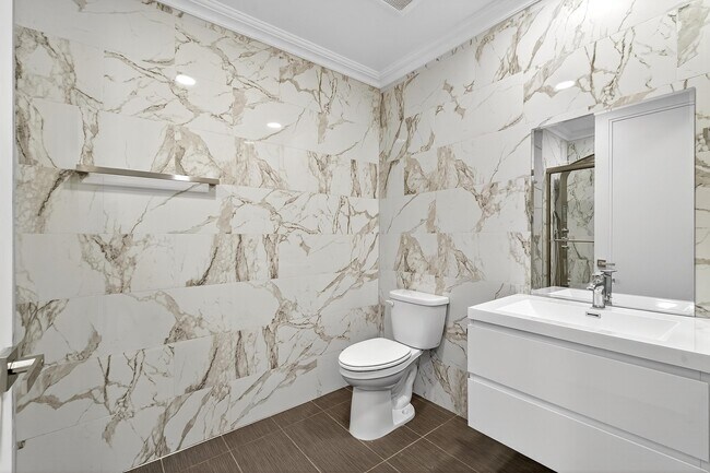 Building Photo - 3443 John F. Kennedy Blvd