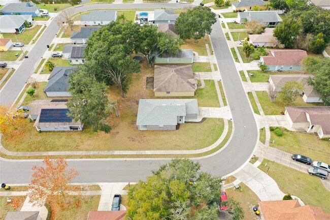 Building Photo - 137 Eagle Point Blvd