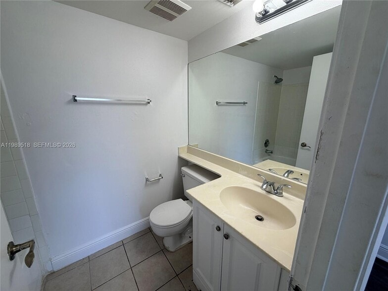 Building Photo - 5720 Rock Island Rd