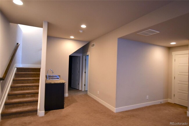 Building Photo - Beautiful- Open Concept - Updated - Main f...
