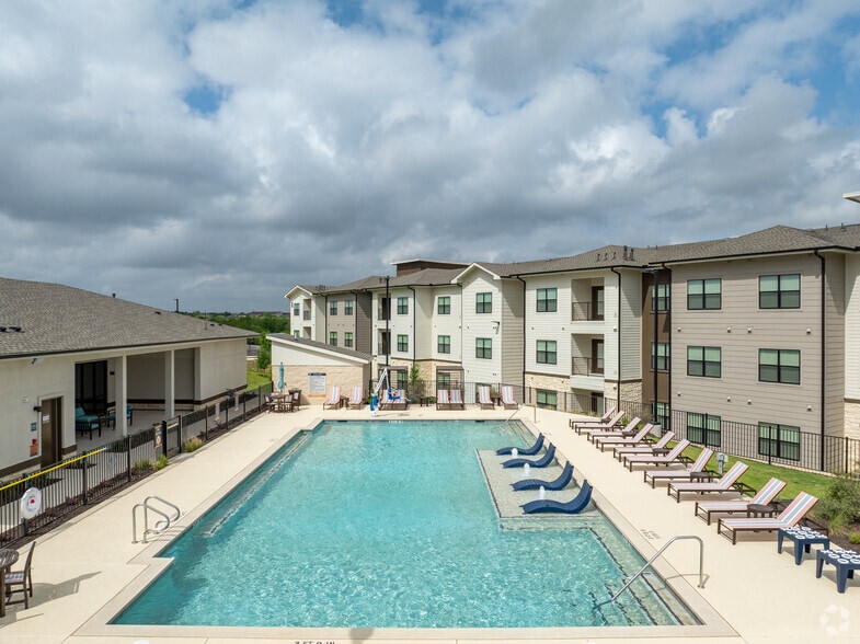 Pool - The Jasper