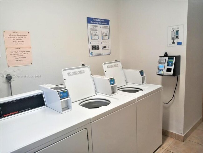 Building Photo - 2 bedroom in North Miami Beach FL 33165