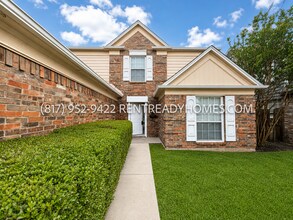 Building Photo - 3405 Plantation Ln