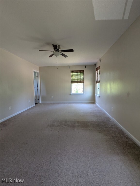 Building Photo - 145 Park View Ct