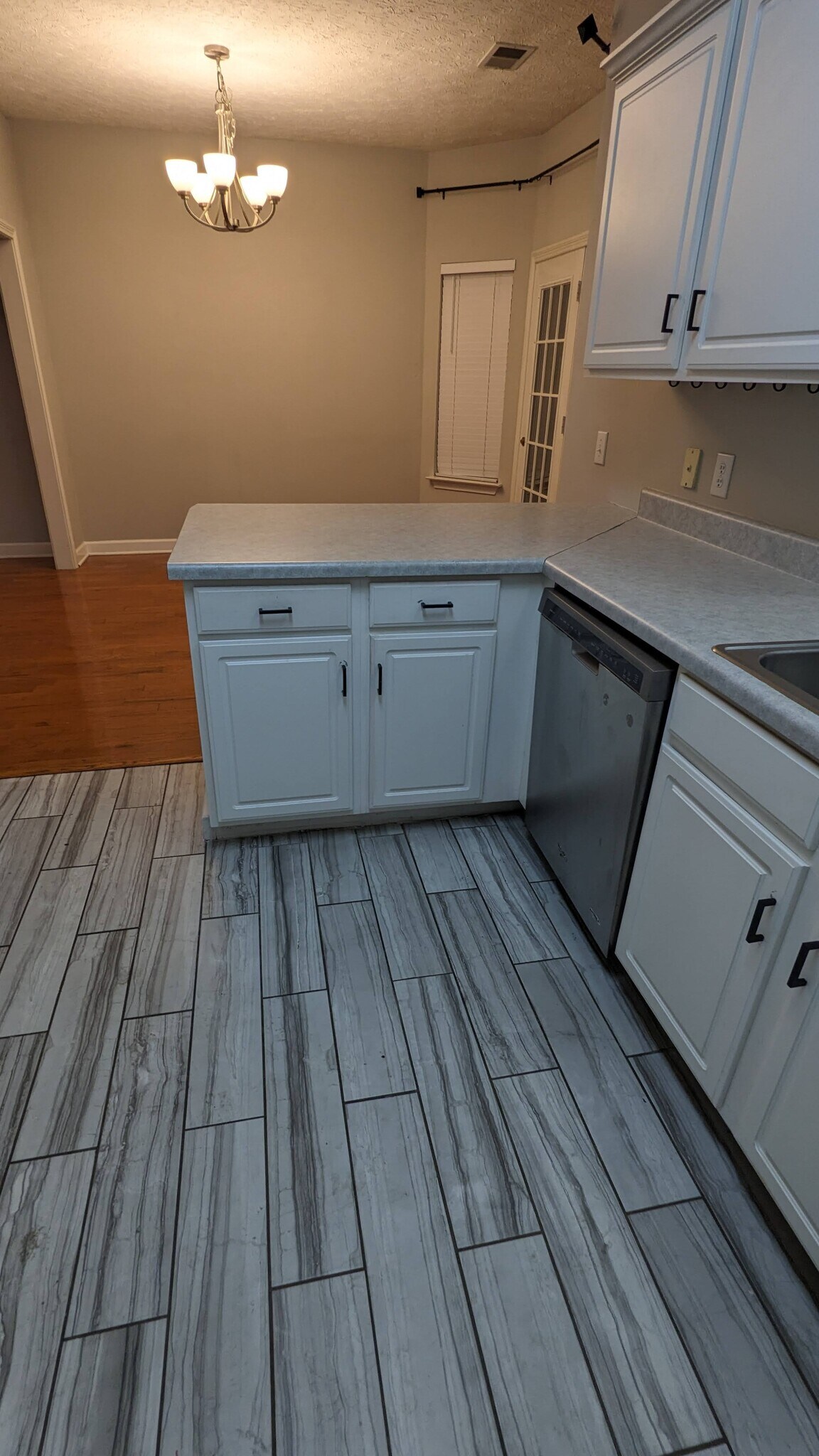 Building Photo - 2703 Rosedale Pl