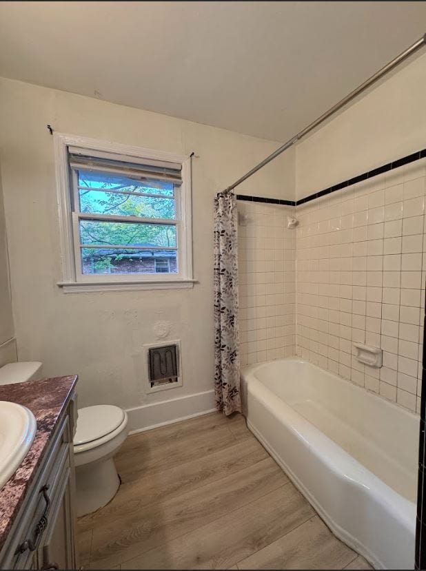 Building Photo - Cozy 2BR Home Minutes from Downtown Greenv...