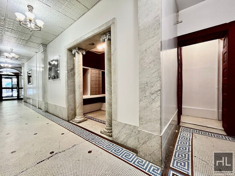 Building Photo - East 12th Street