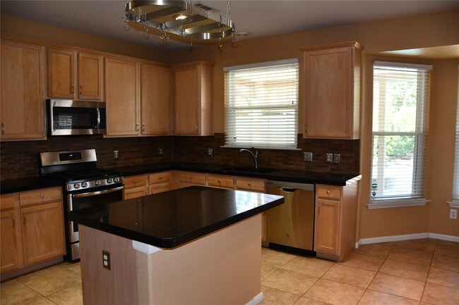 Building Photo - 18118 Cypress Valley Ln