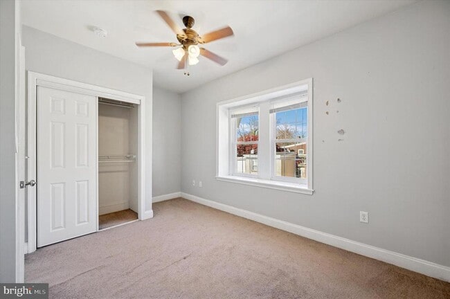 Building Photo - 389 Conarroe St