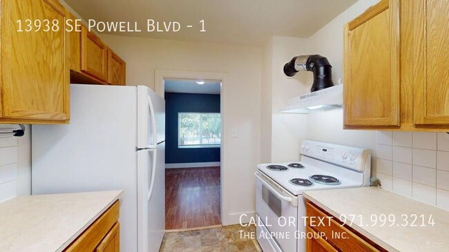 Building Photo - 13938 SE Powell Blvd