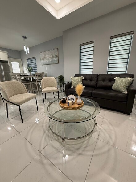 Building Photo - 2417 Indian Creek Ave