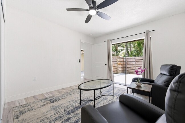 Building Photo - 1424 14th Terrace