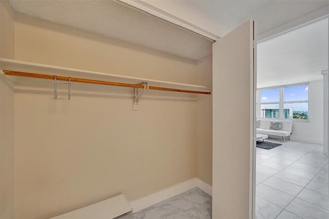 Building Photo - 3015 N Ocean Blvd