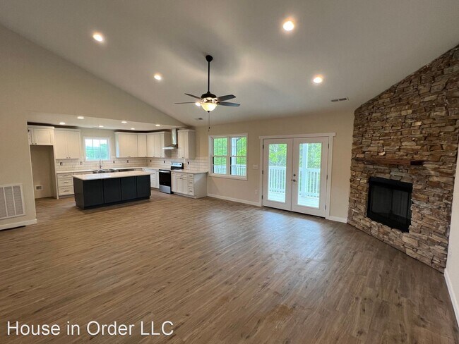 Building Photo - 3 br, 2.5 bath House - 78 Grace Estates Dr