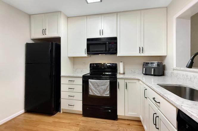 Building Photo - 18016 Golden Spring Ct