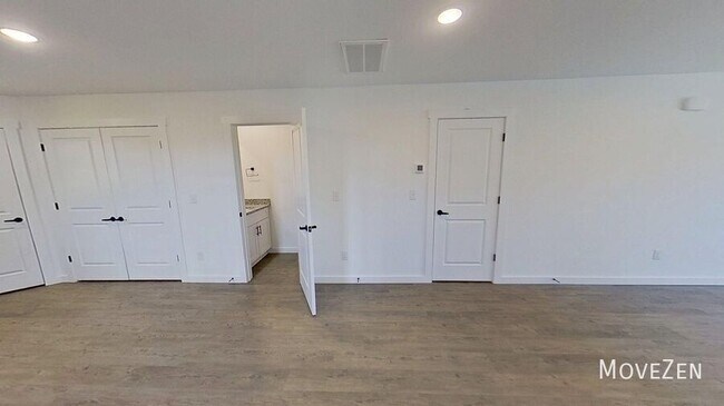 Building Photo - 14 Catawba Ave