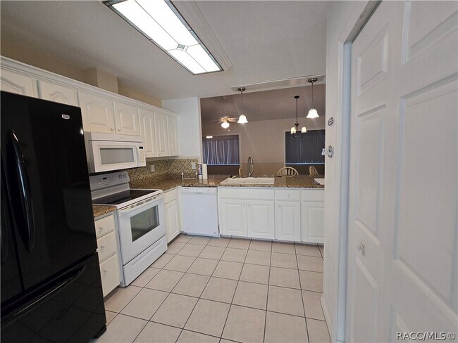 Building Photo - 2280 N Hardee Point