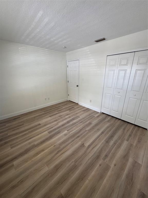 Building Photo - 4812 Tangerine Ave