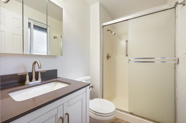 Building Photo - Tumwater rambler with 3bdrms 1.75 baths 2 ...
