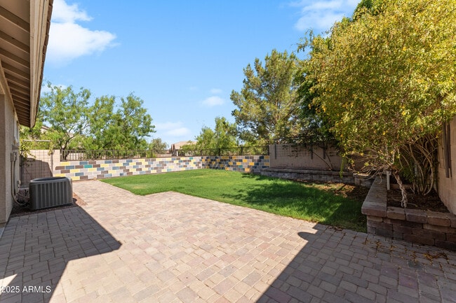 Building Photo - 3881 E Narrowleaf Dr