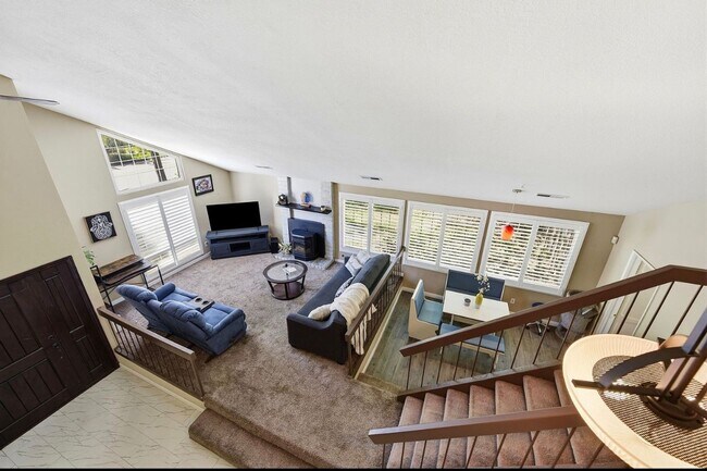 Building Photo - Wonderful 4bd/2.5ba Cameron Park Home with Pool and RV Access!