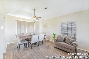 Building Photo - 132 Las Palomas Dr