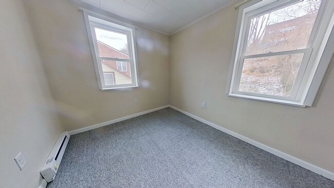 Building Photo - Semi Detached