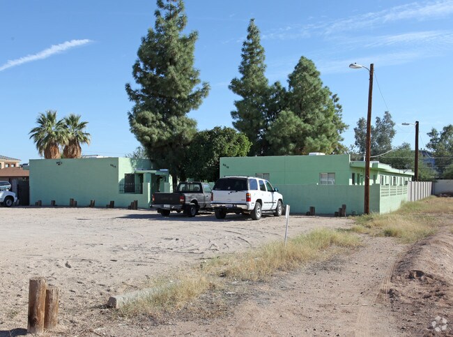Primary Photo - Welcome to Easy Living at 6019 West Alice ...