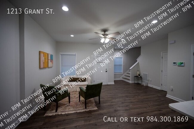 Building Photo - 1213 Grant St