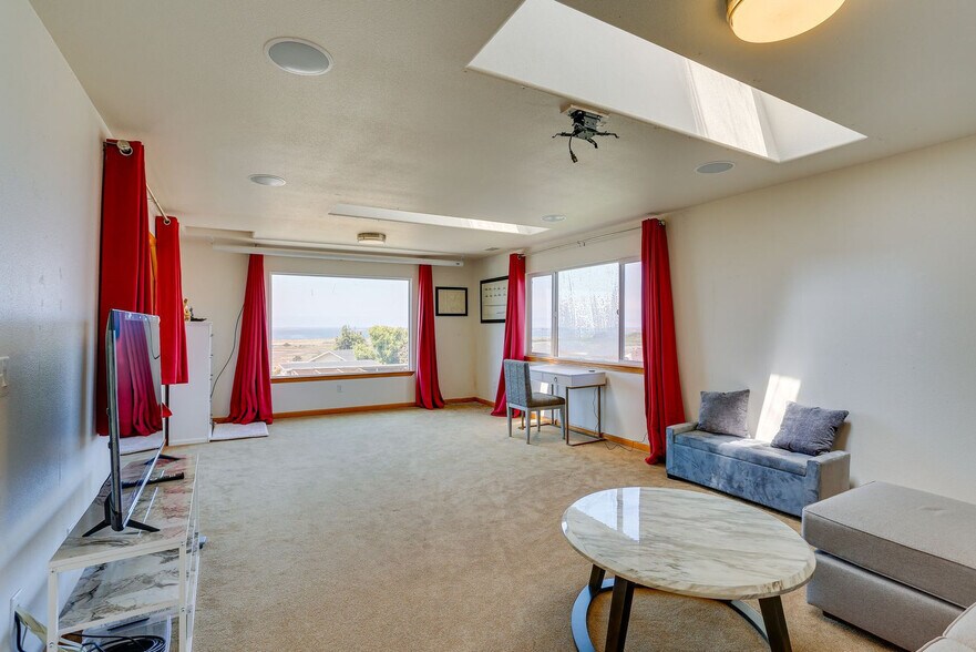 Building Photo - 5370 Bay Pointe Ct