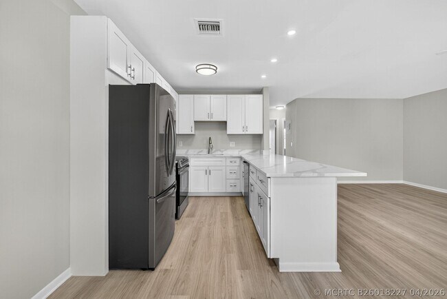 Building Photo - 42 Easthampton B
