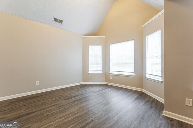 Building Photo - 7752 New Castle Way