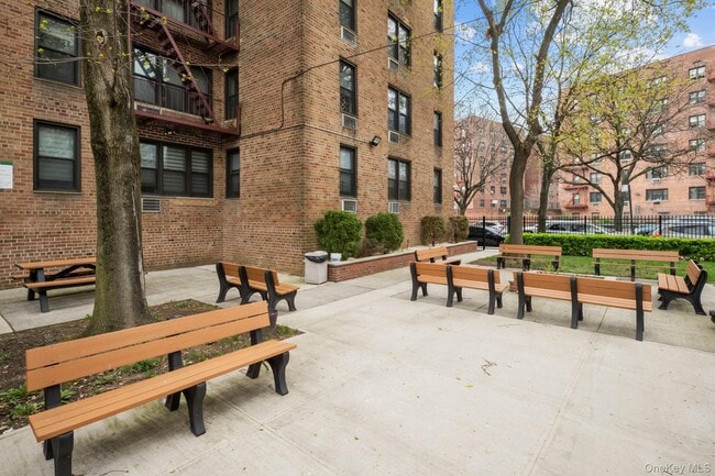 Building Photo - 58-03 Calloway St