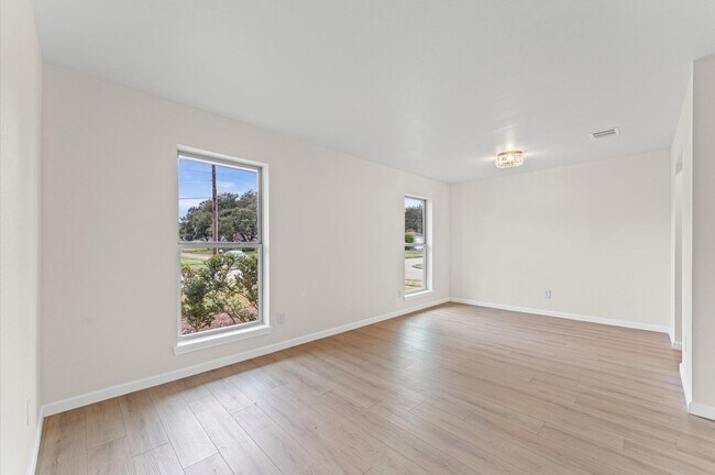 Building Photo - 7303 Augustine Dr