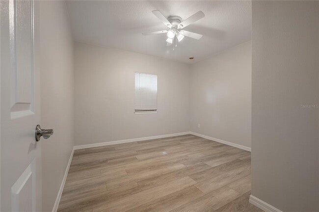 Building Photo - 2307 E Osborne Ave