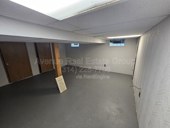 Building Photo - 1130 Forest Home Dr