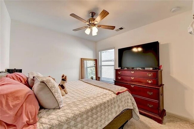 Building Photo - 27 Wesley Way