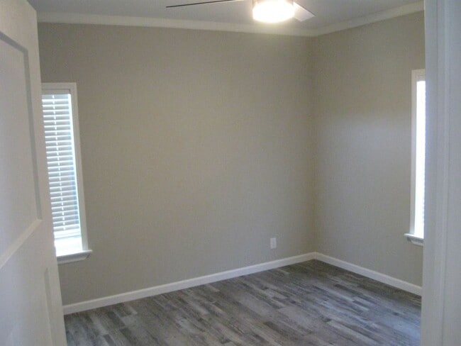 Building Photo - 44 Orange Blossom St